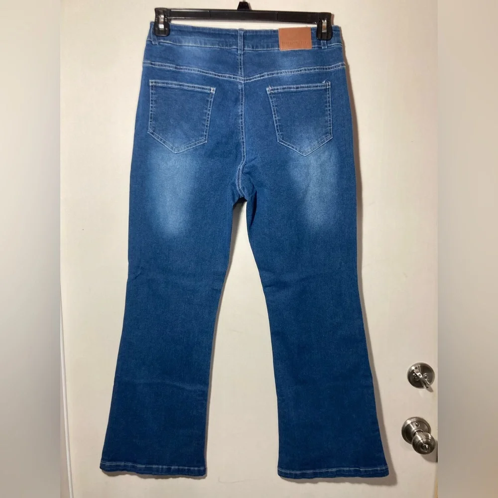 NWT Judy Blue Mid-Rise Blue Jeans  Zipper/Button Size Large 11/13